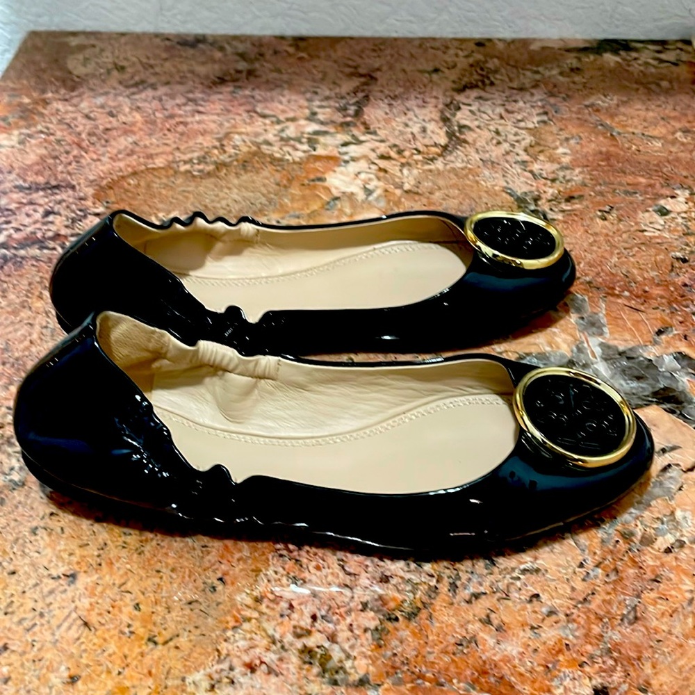 Black Tory Burch Twiggie Patent Logo Ballet Flats